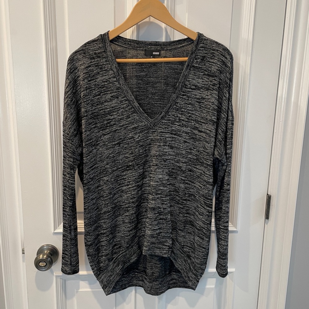 Wilfred Free Aritzia Devinette V-Neck L/S TunicTop Sz Small Lounge Yoga - Picture 4 of 7